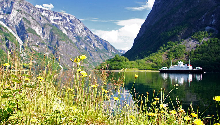 Wnwq-norway-walking-7